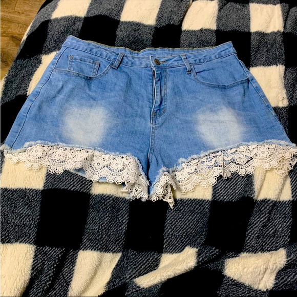 Plus Size Shorts 1X - Picture 6 of 9
